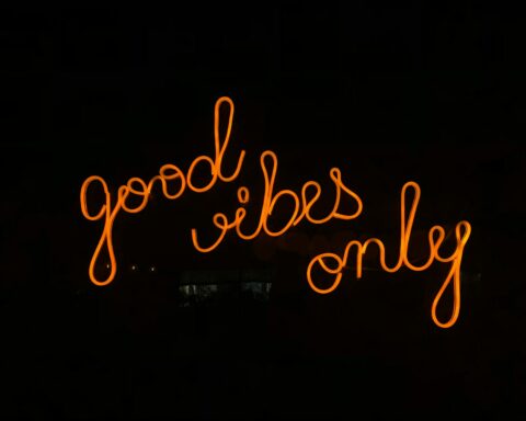 good vibes only signage
